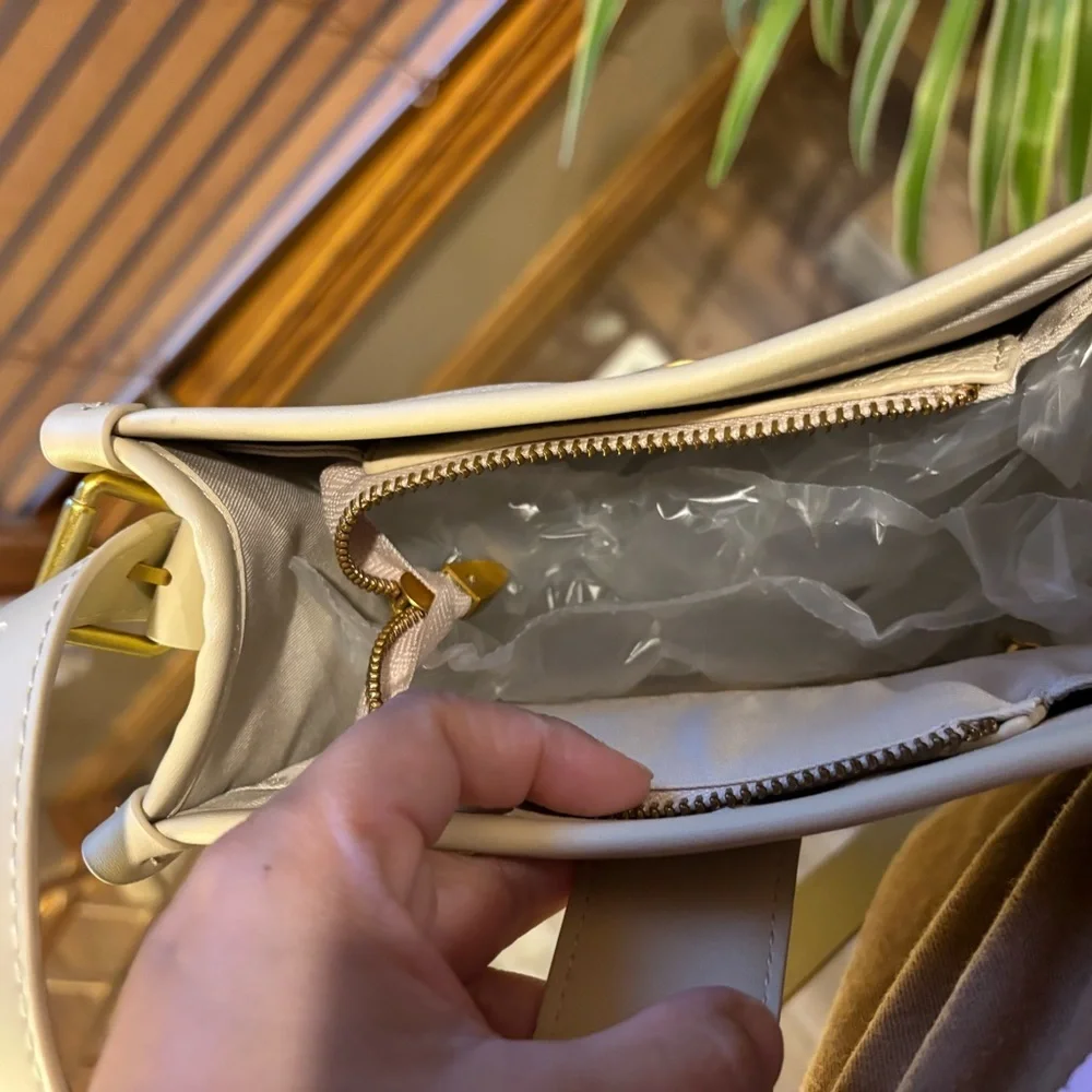 Antik Kraft Tan Crossbody Bag with Gold Detail - Picture 5 of 6